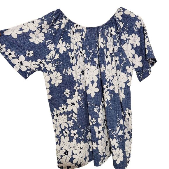 Floral Top For Women Size Medium Blue Floral Ruffle Front Short Sleeve - Picture 3 of 11
